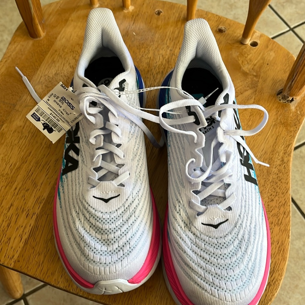 9.5D Men’s Hoka Mach 5 pink/purple/blue/white
